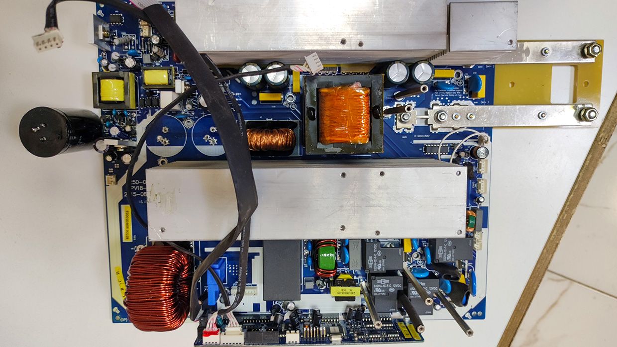 Ремонт інвертору Inverter PIP 4048 HS